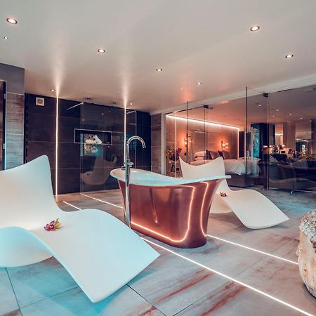 Aphrodites Group - Luxury Hot Tub Suites In Central Lake District! Bowness-on-Windermere Buitenkant foto
