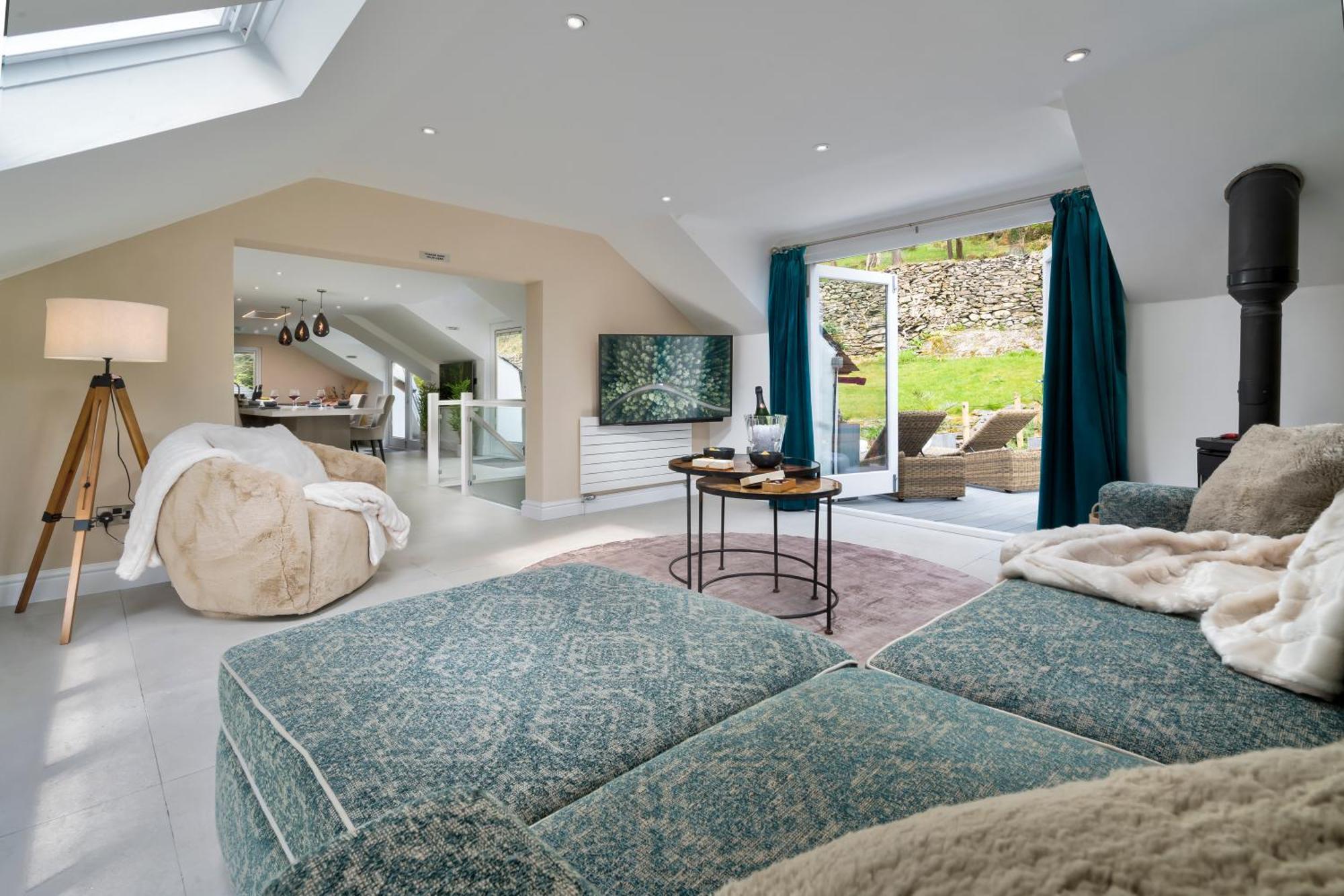 Aphrodites Group - Luxury Hot Tub Suites In Central Lake District! Bowness-on-Windermere Buitenkant foto