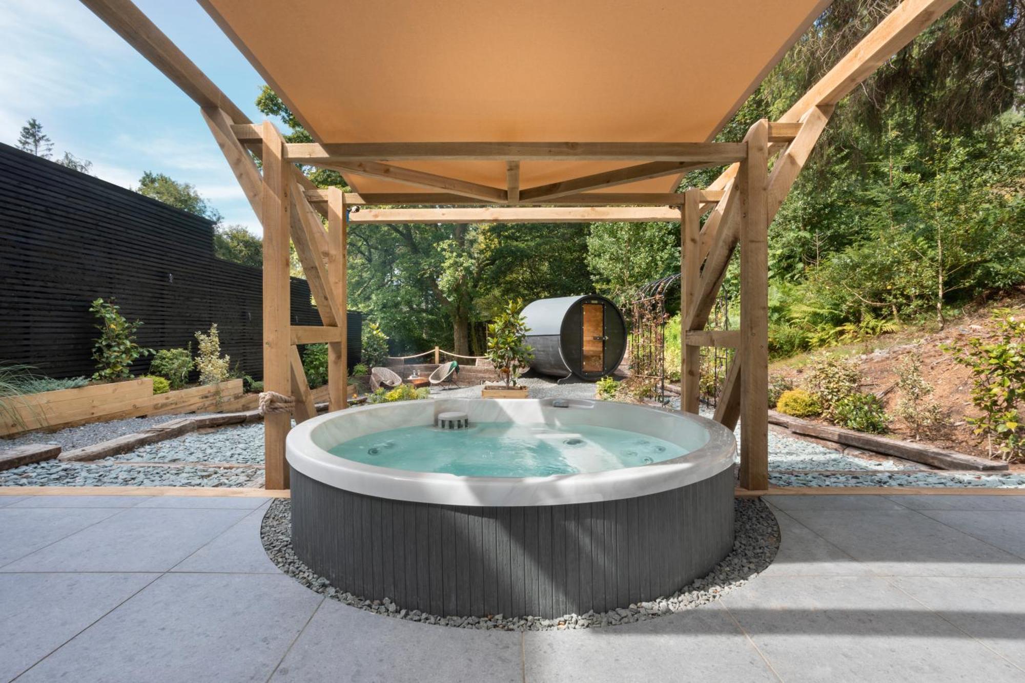 Aphrodites Group - Luxury Hot Tub Suites In Central Lake District! Bowness-on-Windermere Buitenkant foto