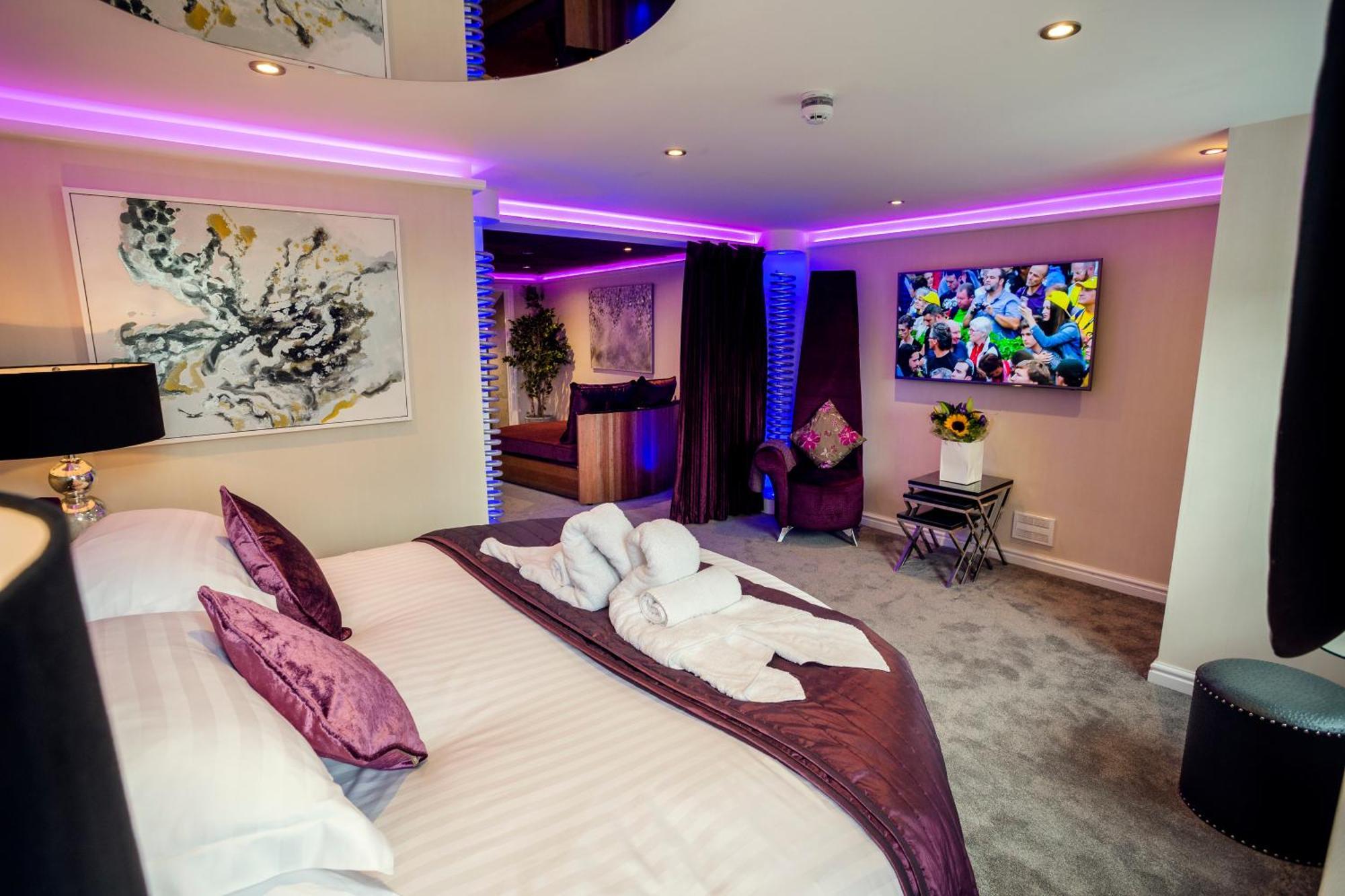 Aphrodites Group - Luxury Hot Tub Suites In Central Lake District! Bowness-on-Windermere Buitenkant foto