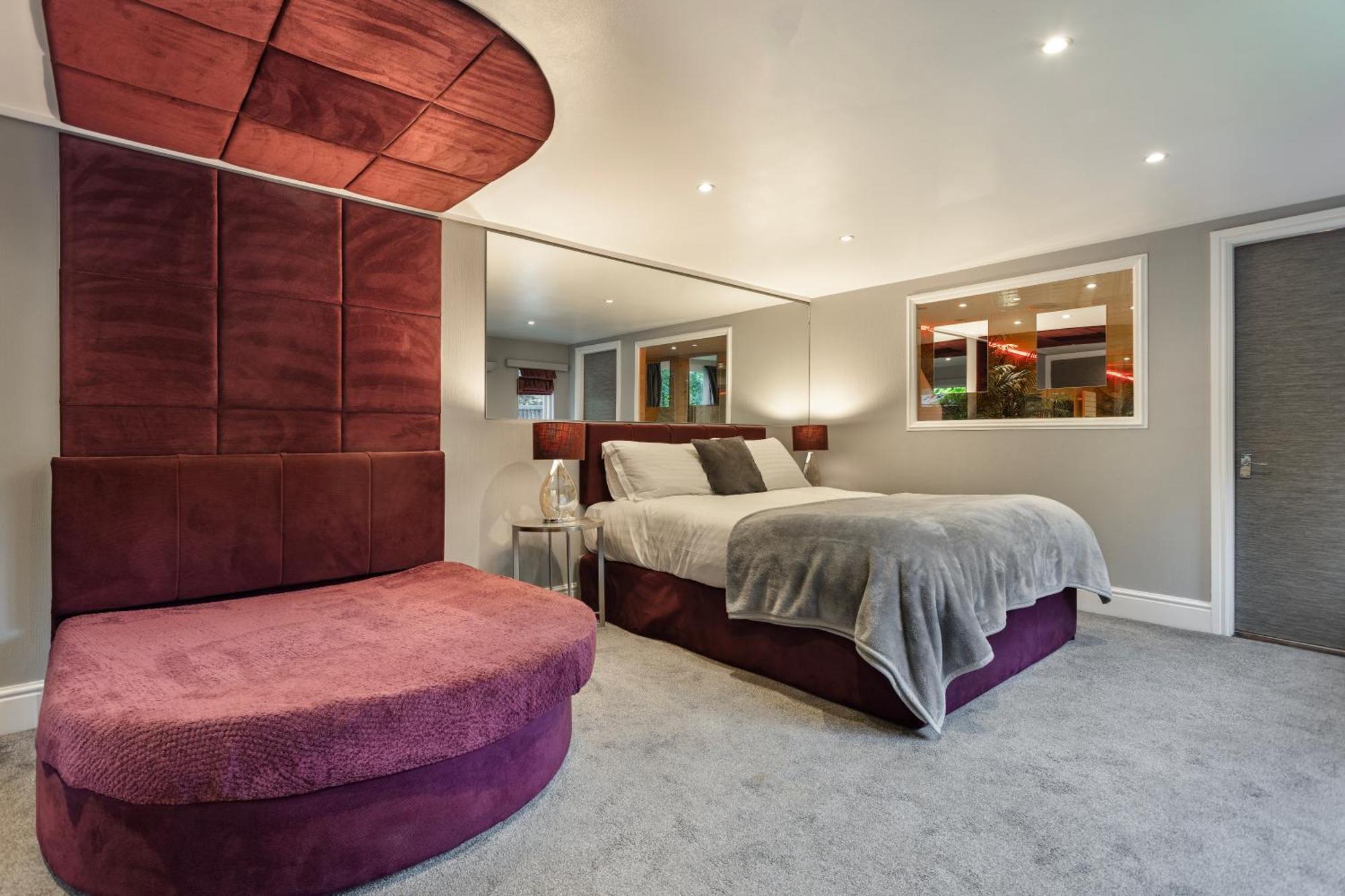 Aphrodites Group - Luxury Hot Tub Suites In Central Lake District! Bowness-on-Windermere Buitenkant foto