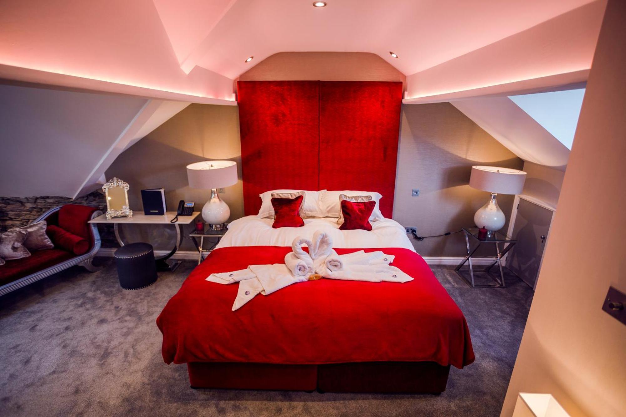 Aphrodites Group - Luxury Hot Tub Suites In Central Lake District! Bowness-on-Windermere Buitenkant foto