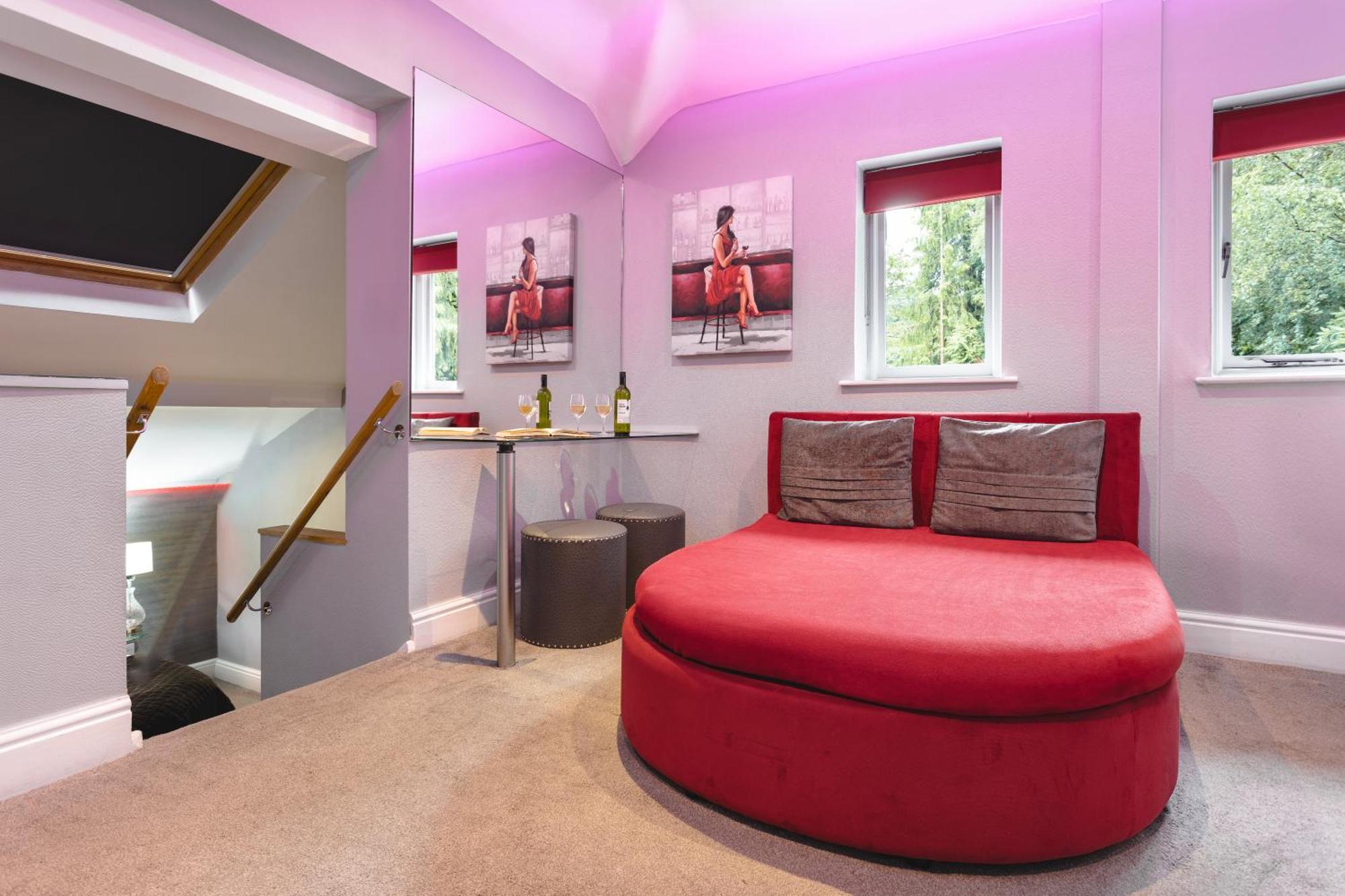 Aphrodites Group - Luxury Hot Tub Suites In Central Lake District! Bowness-on-Windermere Buitenkant foto
